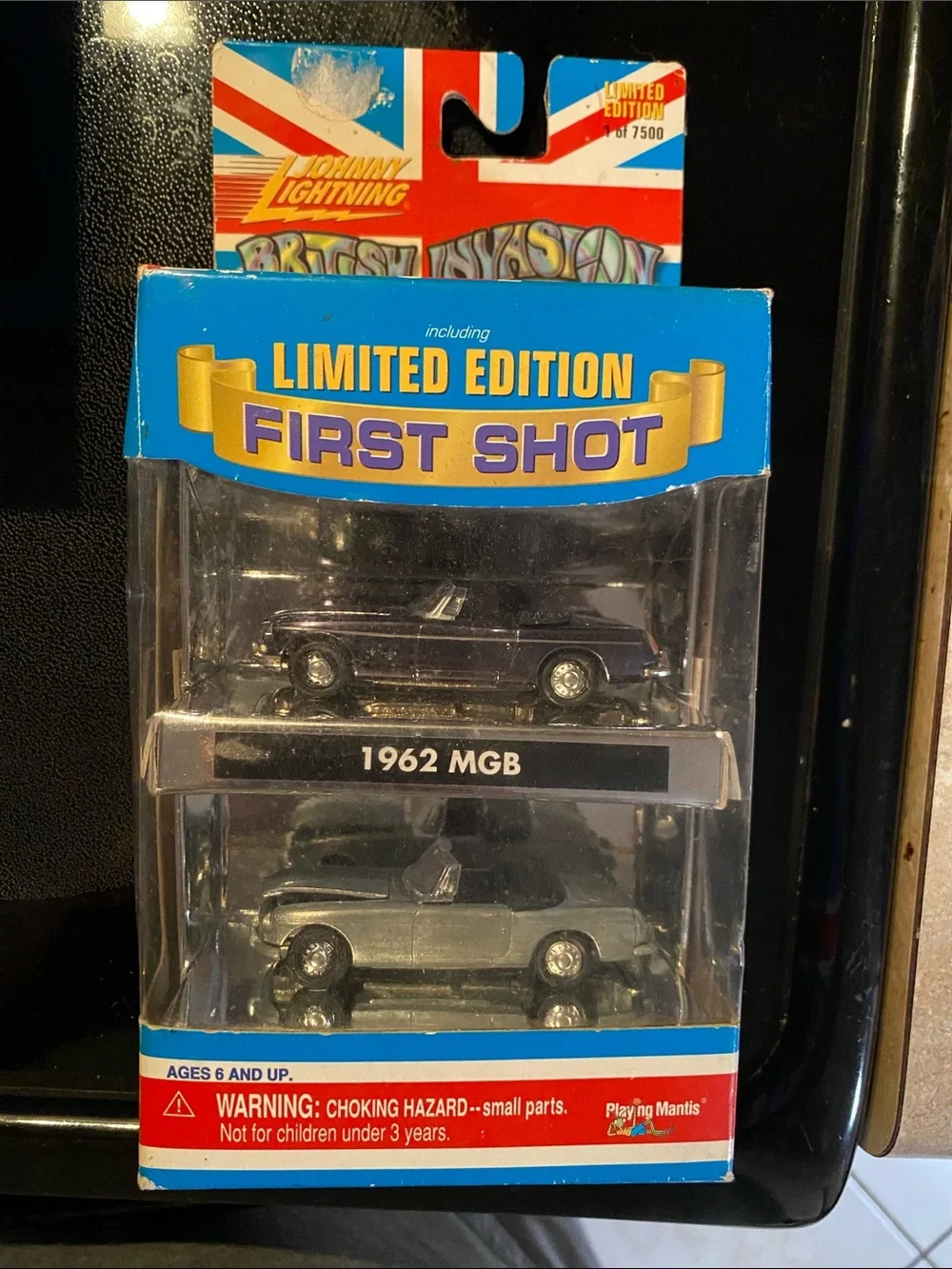 Johnny Lightning 1962 MGB Limited Edition First Shot — Silver & Dark Gray DC2